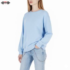 Sudadera de invierno de alta calidad con media cremallera y cuello en V, estilo urbano, para mujer, personalizable, con hombros caídos y forro polar. - Product Image 5