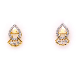 Boucles d'oreilles en or de style vintage avec diamants taille poire pour les fêtes - Product Image 1