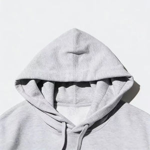 Sudadera con Capucha Extra Grande de Color Gris Claro, Sudadera Básica de Algodón Minimalista con Tono Neutro Versátil para Usar en Cualquier Ocasión - Product Image 4