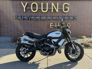 NUOVA Ducati Scrambler 1100 Tribute PRO Giallo Ocra 2026 - Nuova Moto Stradale - Product Image 6