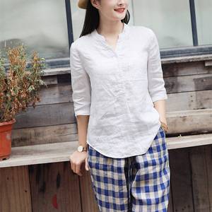 Venta al por mayor de fábrica, ropa informal de verano para mujer, cómoda camisa de media manga de lino blanco con cuello en V de lino disponible en talla grande - Product Image 1