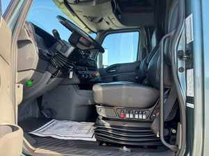 Prêt à l'exportation, occasion, 2019 LT625 Sleeper, dédouanement gratuit dans le monde entier - Product Image 3