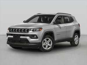 Jeep Compass Latitude 2023 légèrement usagée, en excellent état - Product Image 3