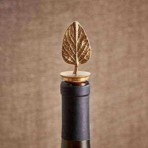 Bouchon de vin en fer de style nautique Barware fait à la main avec poignée en acier inoxydable pour décor de cuisine et accessoire de boisson - Product Image 1