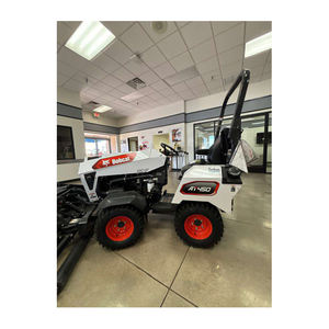 Tractor utilitario Bobcat AT450 de diseño compacto y eficiente adecuado para agricultura, jardinería y mantenimiento rural - Product Image 5
