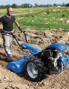 Tractor a Pie Diésel de 6hp-90hp, Mini Motocultor de Dos Ruedas con Motor y Bomba, Garantía de 4 Años, 230kg, Origen Estadounidense - Product Image 2