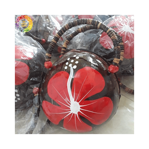 Sac en coquille de noix de coco au meilleur prix: sac en noix de coco fait main de haute qualité pour les femmes à la mode - Product Image 3