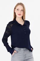 Blouse élégante en tricot à col polo pour femme - Motif rose, dentelle, manches longues, blanc, chic, tricot