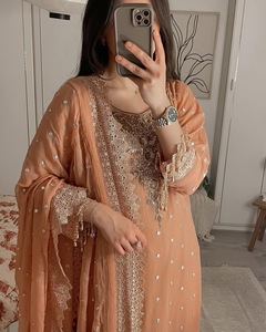 Conjunto de ropa de fiesta de diseñador Heavy Faux Georgette Kurta Bottom & Dupatta - Product Image 3