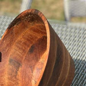 Ensaladera de madera lisa hecha a mano, diseño en forma de cono con acabado natural pulido para servir ensaladas de fiesta, aperitivos, exportaciones de abeto - Product Image 5