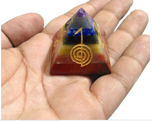 Meilleure qualité offre spéciale naturel 7 Chakra collé Reiki symbole gravé pyramide 30 mm environ par Alif cristal et agate - Product Image 4
