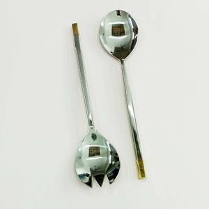 Nuevo acero inoxidable forjado a mano Acero inoxidable plata pulida con asas redondas largas cubiertos hecho a mano juego de servidor de ensalada - Product Image 5