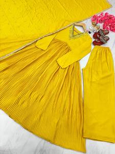 Dernier Designer Chinon Soie Broderie Travail Kurti Set par FabZone Indian & Pakistani Vêtements - Product Image 5