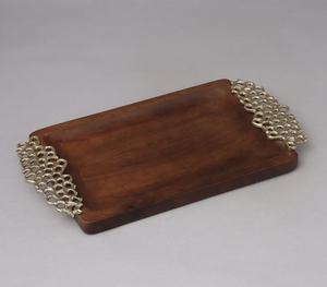 Plateau de service en laiton de luxe avec poignées de feuilles ornées Plateau de collations et de boissons en métal décoratif pour les repas à la maison et les cadeaux - Product Image 5