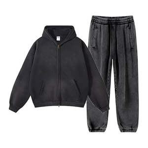 Ensemble de survêtement décontracté pour homme avec capuche, effet délavé, design vieilli, logo et couleurs personnalisés - Product Image 3