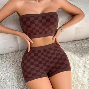 Conjunto Deportivo de Brasier Deportivo y Pantalones Cortos sin Costuras para Mujer, de Alta Calidad, Secado Rápido, Transpirable, para Gimnasio y Fitness de Verano - Product Image 1