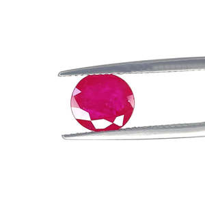Rubis naturel du Mozambique non traité 3,87 carats, pierre précieuse brute, taille coussin ovale, poli, diamant traité thermiquement, moissanite de laboratoire 8 mm - Product Image 2