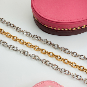 Collana con Ciondolo Minimalista e Trendy in Acciaio Inossidabile Placcato Oro 18K, Ciondolo a Stella a Cinque Punte Bicolore Liscio - Product Image 6