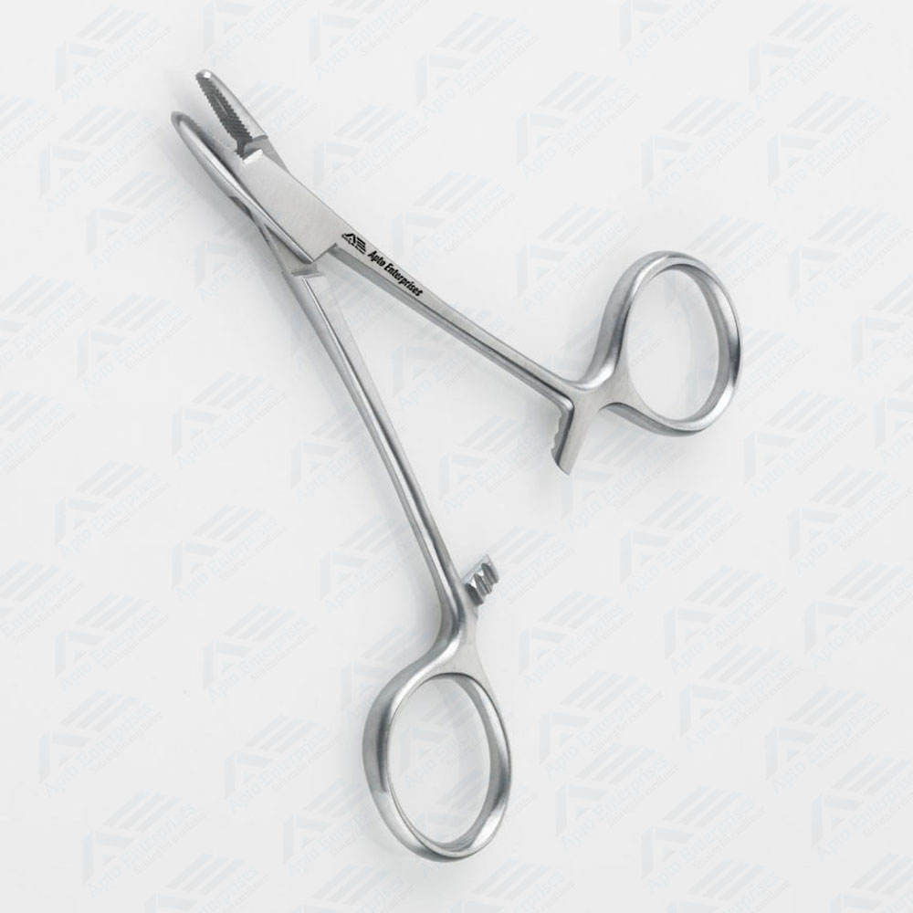 Derf Needle Holder