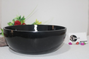 Bol en résine noire traditionnelle de qualité supérieure Design brillant pour servir des aliments Ensemble de vaisselle durable de forme ronde moyenne avec assiette - Product Image 4