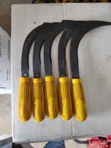 Hoz de Jardín con Dientes de Acero y Mango de Madera, Hoja de 11 Pulgadas, Recubrimiento de Óxido Negro y Zinc, Mango de 10.5 cm de Longitud, en Oferta - Product Image 6