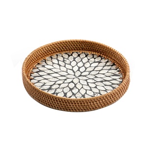 Plateau de service en bois pour salades et fruits, équipement de restauration, utilisation pour le service, décoration de table, vaisselle, utilisation pour le service alimentaire - Product Image 1