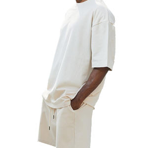 Vente en gros de t-shirts et shorts décontractés unisexes de haute qualité Ensemble deux pièces surdimensionné vierge T-shirt short pour hommes - Product Image 2