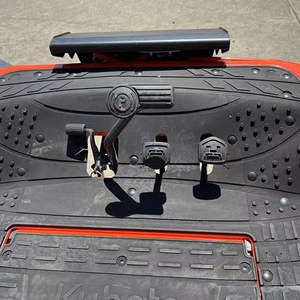 Tondeuse à gazon KUBOTA GR2120 Tondeuse à gazon diesel KUBOTA Z781KWI-54 à virage zéro-Tondeuse à gazon Kawasakii V-Twin à moteur à gaz KUBOTA - Product Image 1