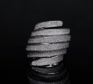 Luxueux 14K Or Jaune Plaqué Rhodium Large Bague Spirale Diamants Pavés Naturels Multi-Couches Crossover Design Bold Glam Look - Product Image 2