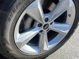 Audi Q7 55 Premium Plus Quattro 2022 SUV Utilitaire Sport 4 Portes Véhicule de Luxe d'Occasion Sombre Conduite à Gauche LHD/RHD Livraison Rapide en Vente - Product Image 4