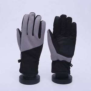 Gants de cyclisme d'hiver pour hommes en soie, à doigts entiers, imperméables, protection UV, compatibles avec les écrans tactiles, bracelet de poignet réglable - Product Image 1