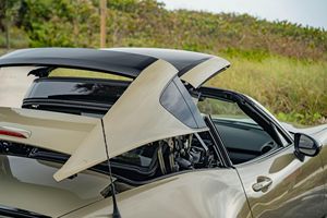 Gran Oferta: Mazda MX-5 Miata RF Club 2023, Impecable, Listo para Enviar - Product Image 3