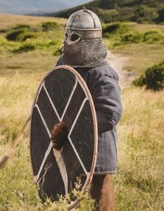 Casque Viking Gjermundbu, Costume de casque Viking noirci Casque médiéval précoce utilisé par les couteaux Viking - Product Image 2