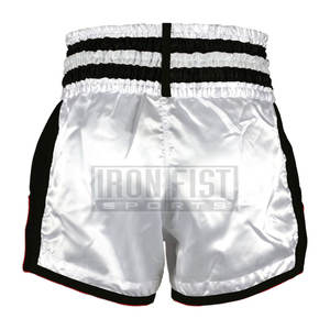 Venta al por mayor de satén ligero de secado rápido transpirable de los hombres ropa de artes marciales Muay Thai pantalones cortos logotipo frontal para el entrenamiento de Kickboxing - Product Image 2