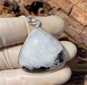 Pendentif en pierre de lune en forme de cœur fait à la main, collier en argent sterling 925, bijoux pour femmes, cadeau romantique - Product Image 5