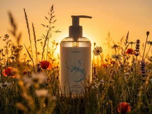 Gel Lubricante Íntimo Clásico a Base de Agua con Ácido Hialurónico, Plantas Naturales Puras, Botella con Atomizador Ecológica - Product Image 4