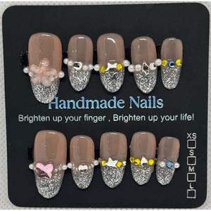 Set di unghie finte Sweet Shimmer - Piccolo - Product Image 1