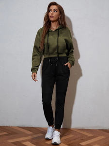 Custom Manufacturers Sell Women's Slim-Fit Hoodies Sweatshirts Long Sleeves Crop Top Hoodie with Embossed Printing Made Fleece - Product Image 6