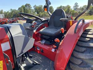 Tractor de ruedas 2024 Massey Ferguson 2850M 4WD con 25HP para componentes de núcleo de transmisión de engranaje de motor (bomba de caja de cambios de motor) - Product Image 4