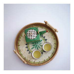 Bandeja de Servir de Lujo Hecha a Mano, Ecológica, con Incrustaciones de Madreperla de Vietnam, Diseño Geométrico Decorativo, Duradera, para Hogar Moderno y Hotel - Product Image 1