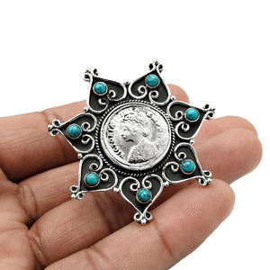 Bague de luxe en forme de fleur au design unique en argent sterling oxydé 925, pierre précieuse turquoise naturelle, bijoux bohèmes faits à la main en Inde - Product Image 3