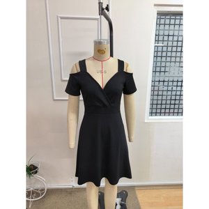 Damen Off-Shoulder Trägerkleid mit V-Ausschnitt aus Modal, Kurz, 35037 - Schwarz - Product Image 4