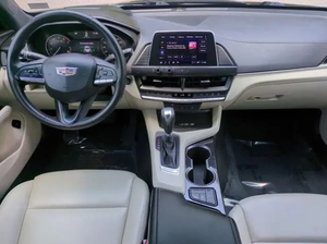 Seminuevo Clean 2023 Cadill-ac CT4 Luxury - Product Image 3