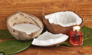 Aceite de coco fraccionado de alta calidad para el cuidado del cabello, apariencia líquida, envases personalizados, suministro OEM, exportadores mayoristas - Product Image 2