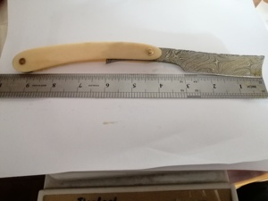 Rasoir de coiffeur professionnel en acier damas avec échelle en os de chameau Produit de qualité supérieure - Product Image 5