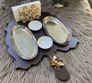 Plato de aperitivos hecho a mano elegante con cuencos para servir para ocasiones de fiesta - Product Image 1