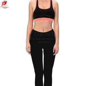 Conjunto de yoga ligero de alto rendimiento para entrenamiento de yoga en caliente, ropa deportiva de secado rápido, hecho en Pakistán. - Product Image 4