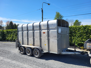 Remolque para Ganado de 12 pies x 6 pies con Eje Triple, Remolque Agrícola de 16 pies con Carga Útil Máxima, Remolque Completo, Precio de Fábrica, Alta Calidad, Nuevo, en Venta - Product Image 3