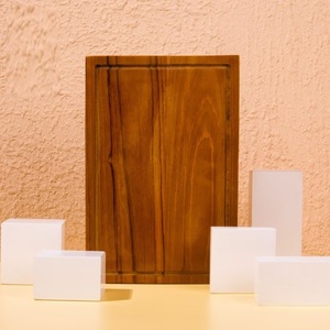 Tabla de cortar de madera grande para uso doméstico y en restaurantes disponible a precios asequibles de la India - Product Image 1