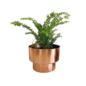 Vente en gros de jardinières en métal brillantes magnifiquement faites à la main fabricant et exportateur de décorations pour la maison nouveau design de jardinière faite à la main - Product Image 6